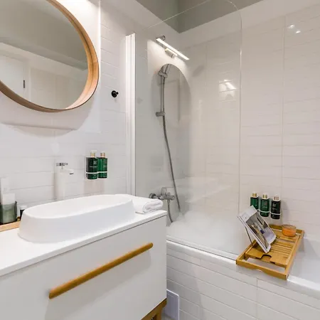 Mido With Private Parking & Self-check-in Lejlighed *