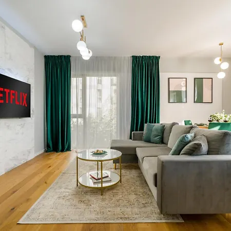 Mido With Private Parking & Self-check-in *