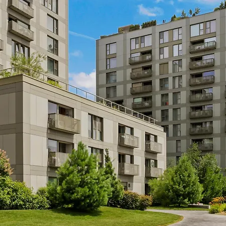 Mido With Private Parking & Self-check-in *