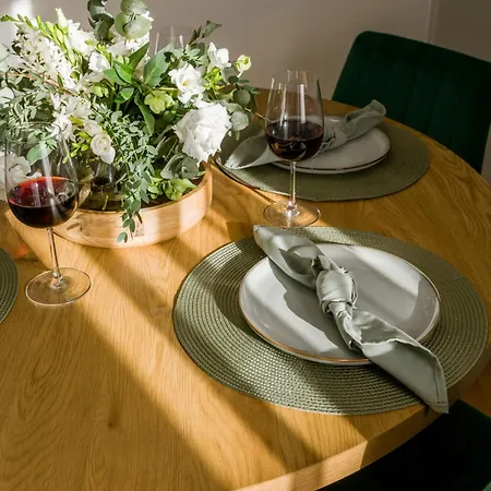 Mido With Private Parking & Self-check-in דירה