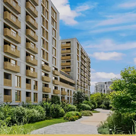 Mido With Private Parking & Self-check-in בוקרשט