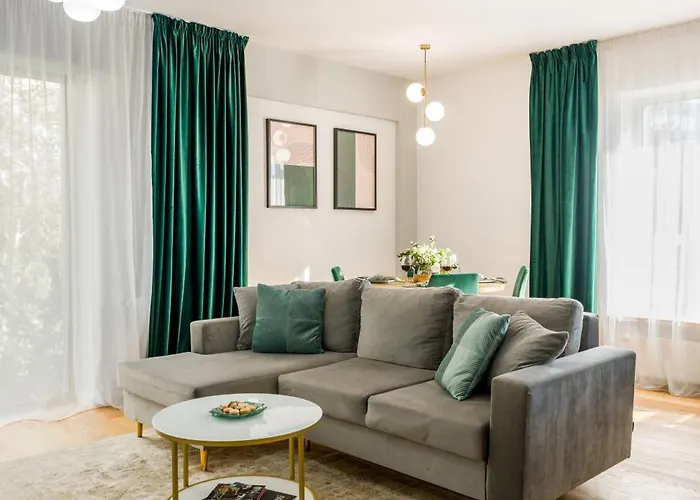 Mido With Private Parking & Self-check-in بوخارست